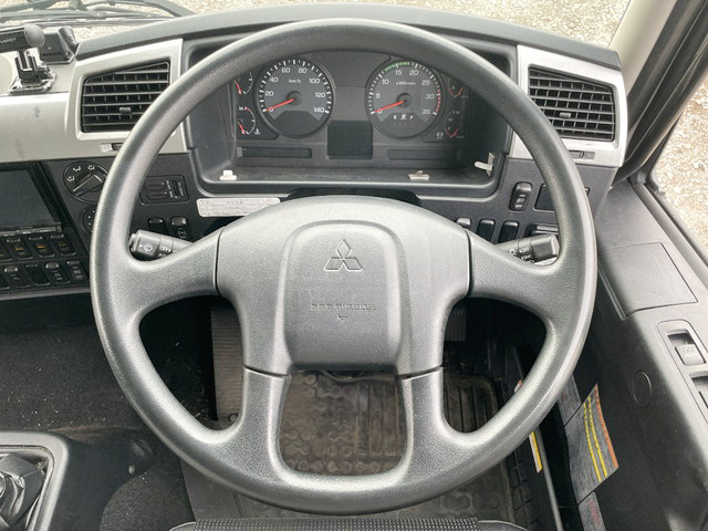 三菱ふそうファイターアルミウイング中型（4t）[写真37]