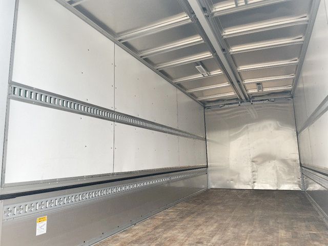 三菱ふそうファイターアルミウイング中型（4t）[写真09]