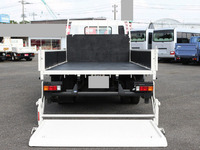 三菱ふそうキャンター平ボディ小型（2t・3t）[写真10]