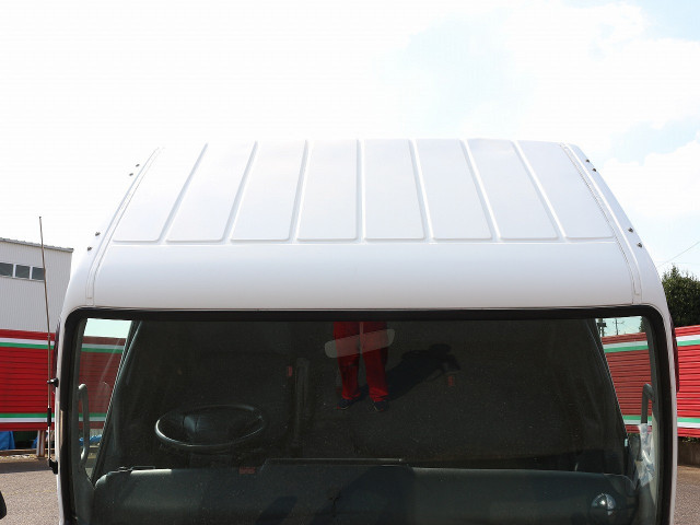 三菱ふそうキャンター平ボディ小型（2t・3t）[写真13]