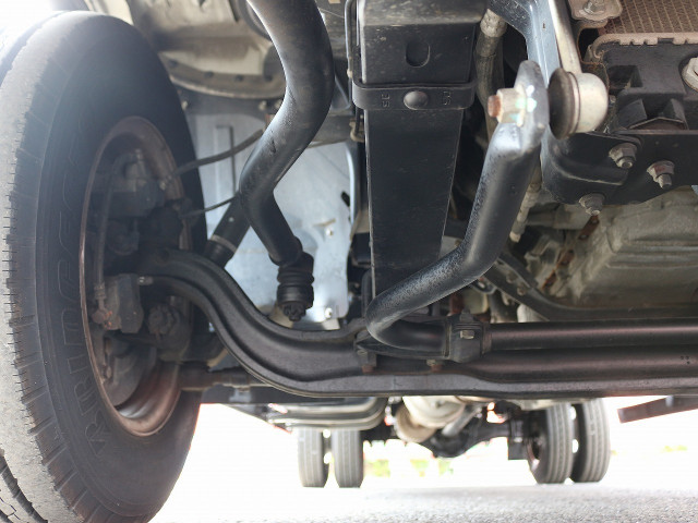 三菱ふそうキャンター平ボディ小型（2t・3t）[写真15]