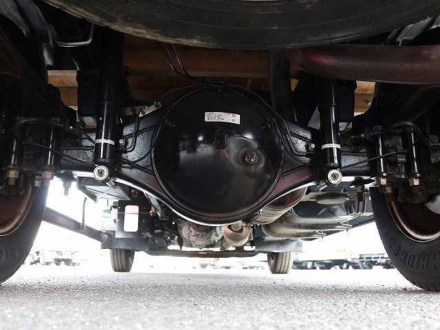 三菱ふそうキャンター平ボディ小型（2t・3t）[写真17]