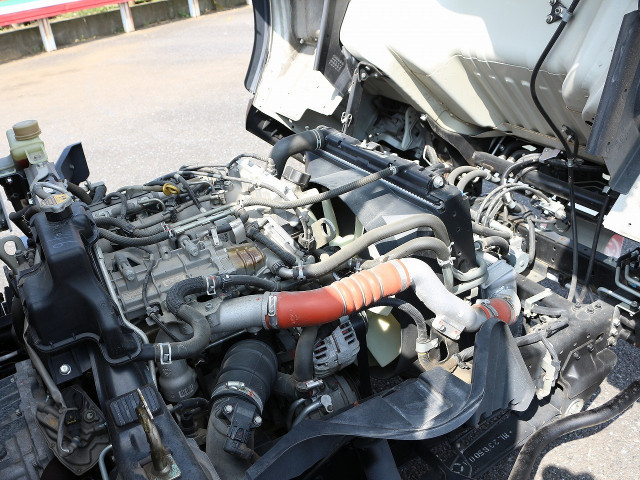 三菱ふそうキャンター平ボディ小型（2t・3t）[写真21]