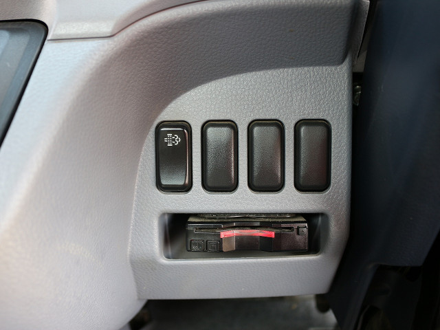 三菱ふそうキャンター平ボディ小型（2t・3t）[写真29]