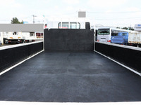 三菱ふそうキャンター平ボディ小型（2t・3t）[写真07]