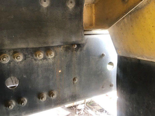 三菱ふそうスーパーグレートミキサー車（コンクリートミキサー）大型（10t）[写真16]