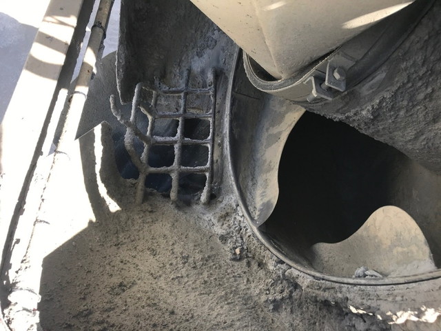 いすゞギガミキサー車（コンクリートミキサー）大型（10t）[写真09]