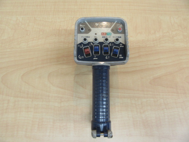 いすゞエルフクレーン3段小型（2t・3t）[写真13]