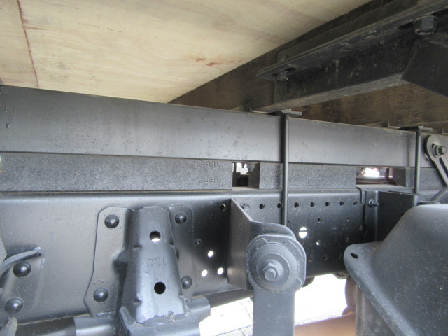 いすゞエルフクレーン3段小型（2t・3t）[写真21]