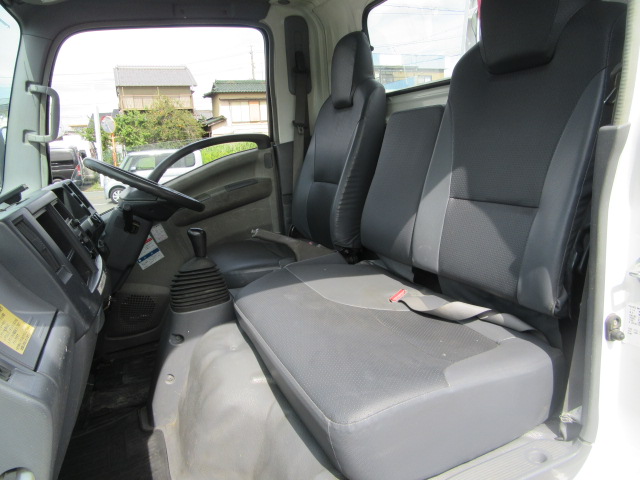 いすゞエルフクレーン3段小型（2t・3t）[写真32]