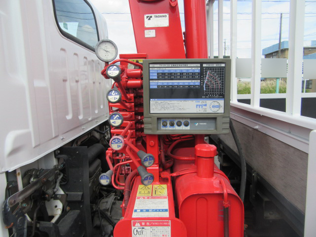 いすゞエルフクレーン3段小型（2t・3t）[写真08]