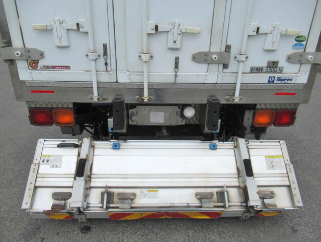 三菱ふそうキャンター冷凍車（冷蔵車）小型（2t・3t）[写真17]