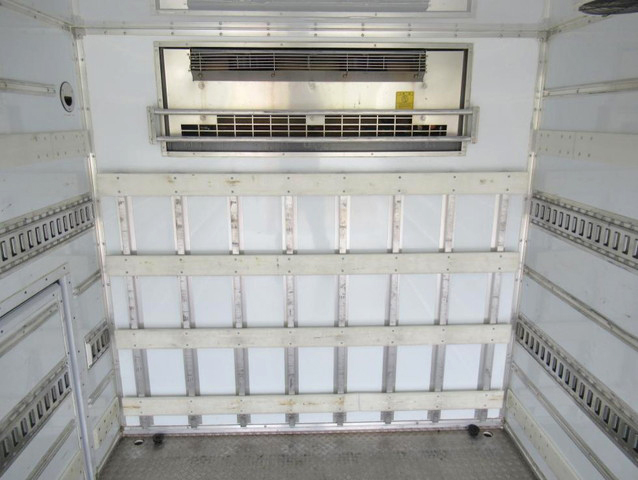 三菱ふそうキャンター冷凍車（冷蔵車）小型（2t・3t）[写真23]