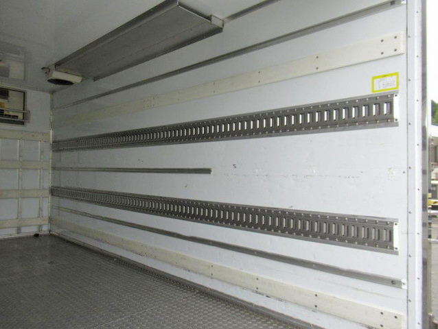 三菱ふそうキャンター冷凍車（冷蔵車）小型（2t・3t）[写真26]