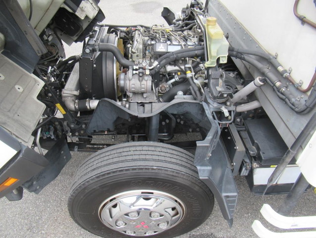 三菱ふそうキャンター冷凍車（冷蔵車）小型（2t・3t）[写真39]