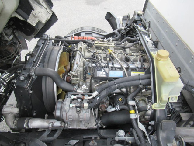 三菱ふそうキャンター冷凍車（冷蔵車）小型（2t・3t）[写真40]