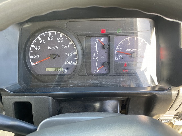 いすゞエルフクレーン4段小型（2t・3t）[写真23]