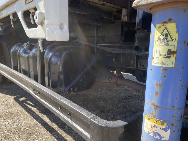 いすゞエルフクレーン4段小型（2t・3t）[写真30]