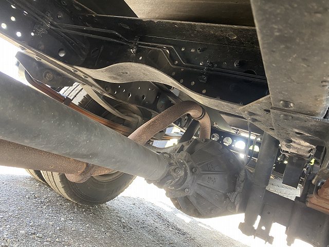 いすゞエルフクレーン4段小型（2t・3t）[写真37]