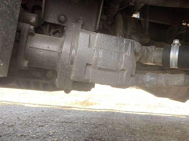 いすゞエルフクレーン4段小型（2t・3t）[写真38]