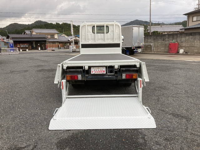 日野デュトロ平ボディ小型（2t・3t）[写真10]