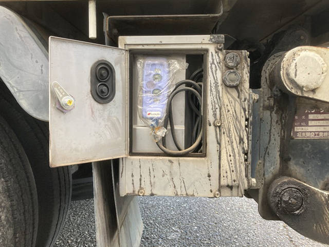日野デュトロ平ボディ小型（2t・3t）[写真17]