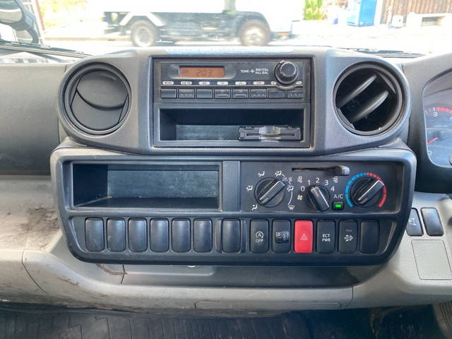 日野デュトロ平ボディ小型（2t・3t）[写真31]