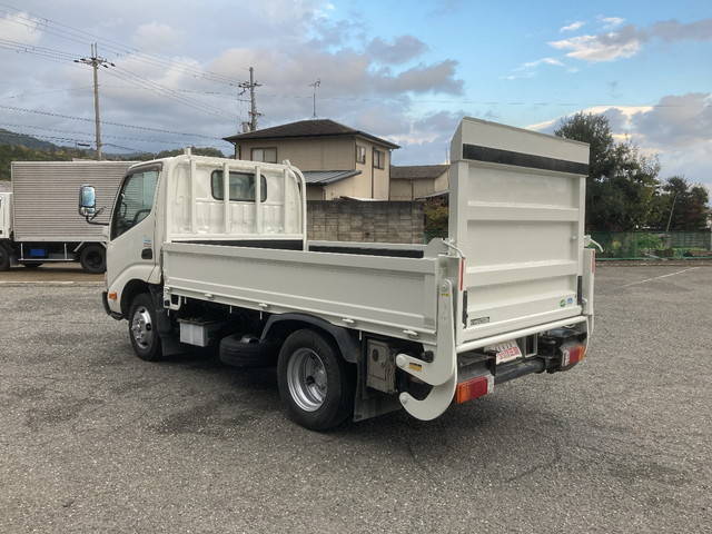 日野デュトロ平ボディ小型（2t・3t）[写真04]
