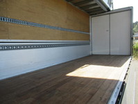 日野レンジャーアルミウイング中型（4t）[写真24]