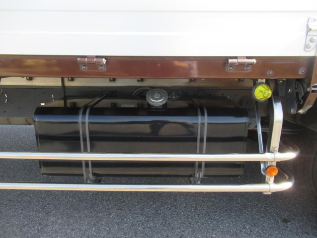 日野レンジャーアルミウイング中型（4t）[写真33]