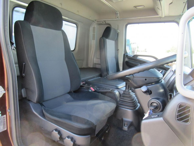 日野レンジャーアルミウイング中型（4t）[写真06]