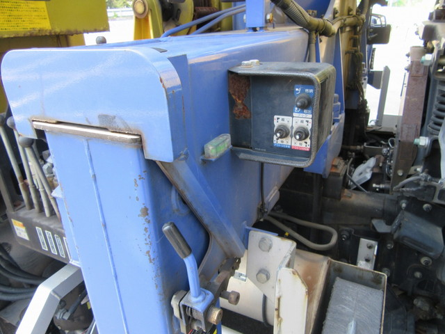 日野レンジャーセーフティクレーン4段増トン（6t・8t）[写真13]