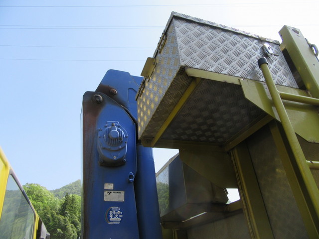 日野レンジャーセーフティクレーン4段増トン（6t・8t）[写真14]