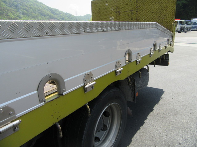 日野レンジャーセーフティクレーン4段増トン（6t・8t）[写真27]