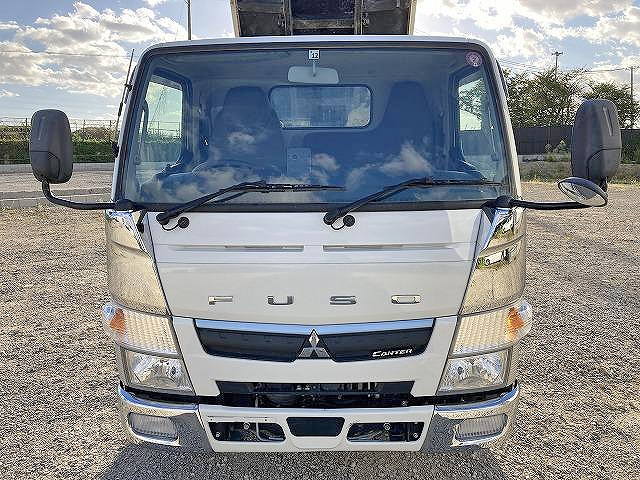 三菱ふそうキャンターダンプ小型（2t・3t）[写真10]