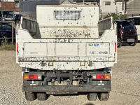 三菱ふそうキャンターダンプ小型（2t・3t）[写真11]