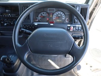 いすゞエルフダブルキャブ（Wキャブ）小型（2t・3t）[写真28]