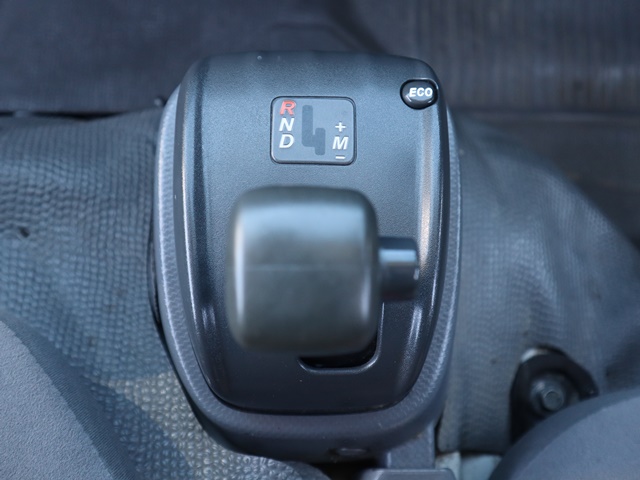 いすゞエルフダブルキャブ（Wキャブ）小型（2t・3t）[写真29]