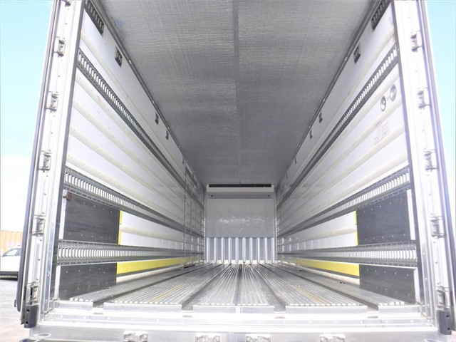 三菱ふそうスーパーグレート冷凍車（冷蔵車）大型（10t）[写真13]