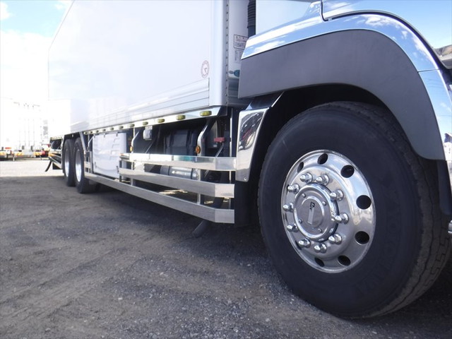 三菱ふそうスーパーグレート冷凍車（冷蔵車）大型（10t）[写真20]