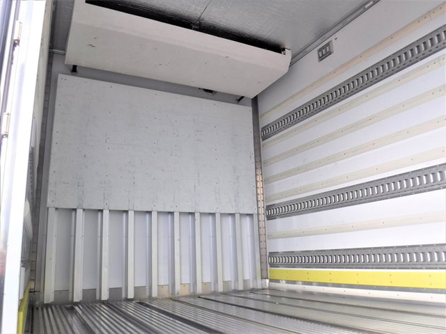 三菱ふそうスーパーグレート冷凍車（冷蔵車）大型（10t）[写真08]