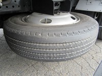 いすゞエルフアルミバン小型（2t・3t）[写真12]