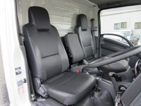 いすゞエルフアルミバン小型（2t・3t）[写真13]