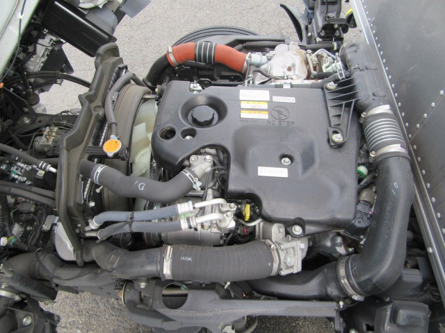 いすゞエルフアルミバン小型（2t・3t）[写真06]