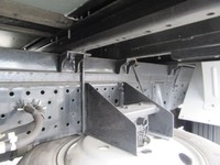 いすゞエルフアルミバン小型（2t・3t）[写真08]