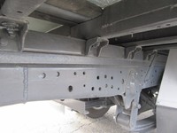 いすゞエルフアルミバン小型（2t・3t）[写真09]