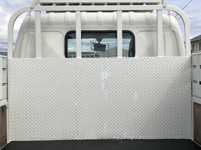 日野デュトロ平ボディ小型（2t・3t）[写真10]