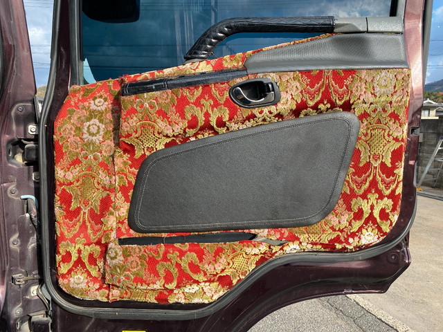 三菱ふそうスーパーグレートダンプ大型（10t）[写真24]