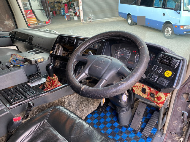 三菱ふそうスーパーグレートダンプ大型（10t）[写真28]