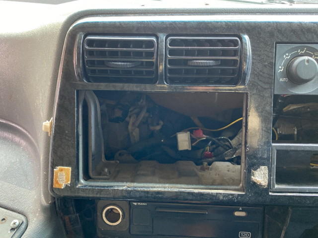 三菱ふそうスーパーグレートダンプ大型（10t）[写真34]